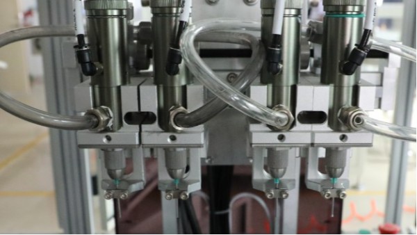 自動點膠機(jī)點膠膠閥3種常見問題